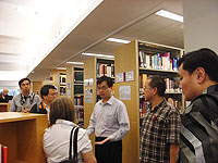 The delegation visits the General Education Corner of Chung Chi College Elizabeth Luce Moore Library